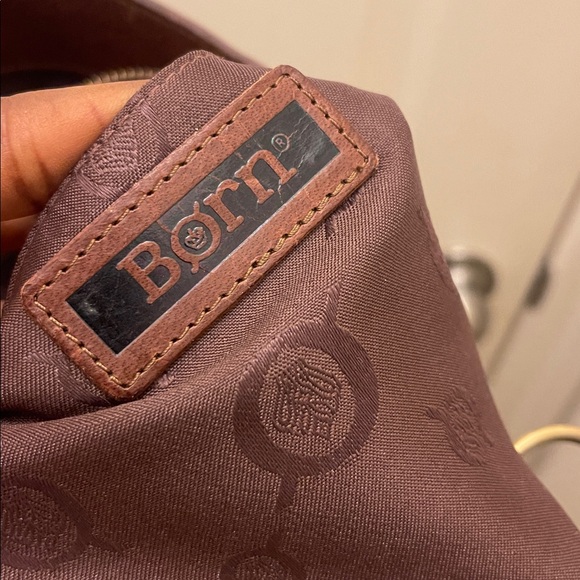 Born please check all picture of condition - Picture 14 of 17